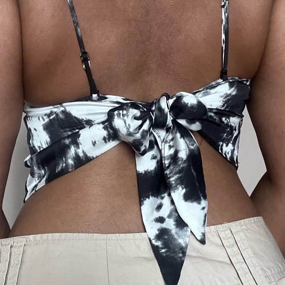 Tie Die Scarf Halter Top: Black & White Satin material - Picture 2 of 3